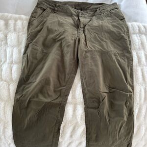 Men's Mountain Hardware AP Pants - Olive Green - size 36x32